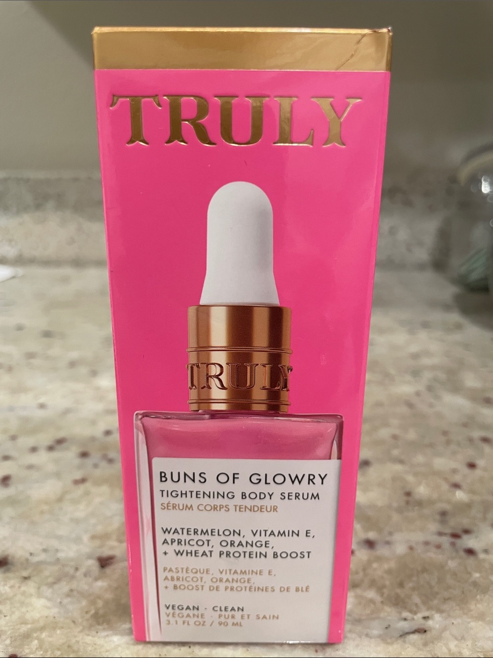 TRULY Buns of Glowry Tightening Body Serum – NWT. 🌸